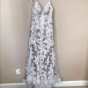 New without tags size 12 Stella York dress